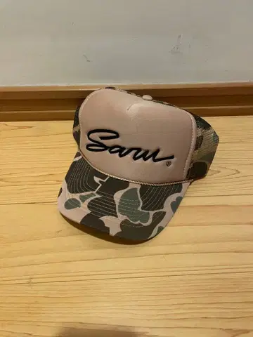 산타스틱웨어 Saru 로고 메쉬 캡 SANTASTIC!