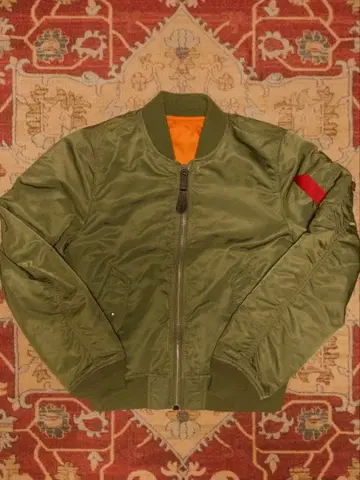 ALPHA INDUSTRIES MA-1 플라이트 자켓