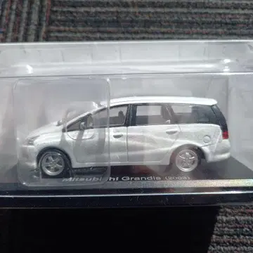 미쓰비시 그란디스 (2003) 미니카