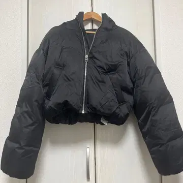 EMODA 숏 볼륨 퍼프 다운