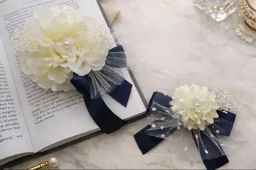 [ 입학식에 어울리는 크림 화이트 x 네이비 2way 코사지 모녀 링크