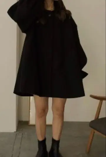 moi typi 블랙 코트 긴팔 원피스