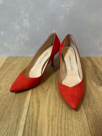 [ PELLICO ] 펌프스 23.5cm