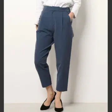 ADIEU TRISTESSE 크롭 팬츠