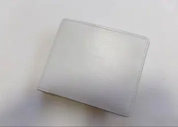 새상품 Fico 2단 가죽 지갑 화이트