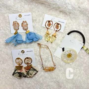 HAPPY BOX 귀걸이C