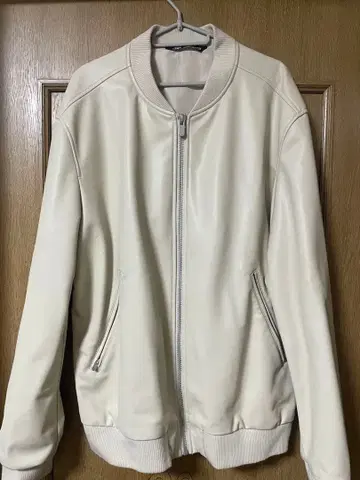 ZARA 아이보리 자켓