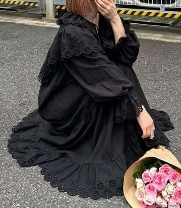 레이스 잔뜩 원피스