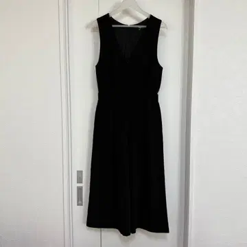 유니클로 V넥 살로펫 블랙