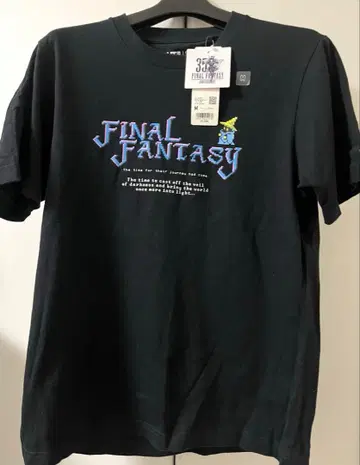 UNIQLO 콜라보 파이널 판타지 T셔츠