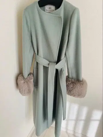 그레이스 콘티넨탈 노카라 코트