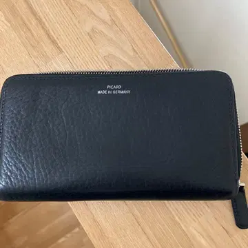 PICARD 블랙 가죽 장지갑