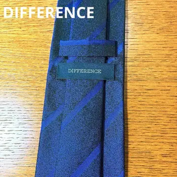 [ 새상품급 ] DIFFERENCE 디퍼렌스 네이비 넥타이
