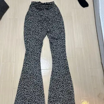레오파드 무늬 플레어 팬츠 레이스업 허리