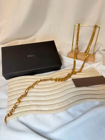 M.U.L. 골드 체인 라리엣