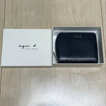 agnis b. 블랙 가죽 접이식 지갑