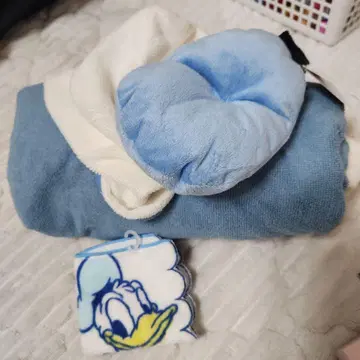 도널드 덕 판초 타월과 미니 손수건 세트