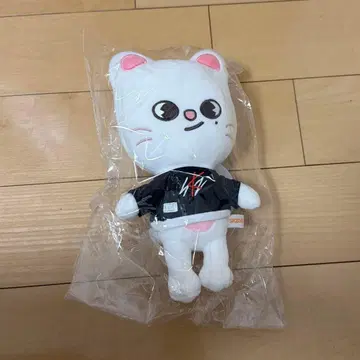 [ 미개봉 새상품 ] SKZOO Jinilet 현진 오리지널 봉제 인형