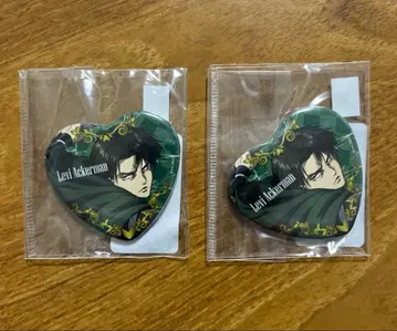 진격의 거인 리바이 하트형 캔뱃지 2점