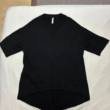 glamb 블랙 반팔 니트