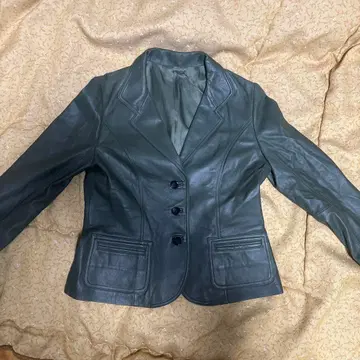 BELLUCCI 올리브 가죽 자켓