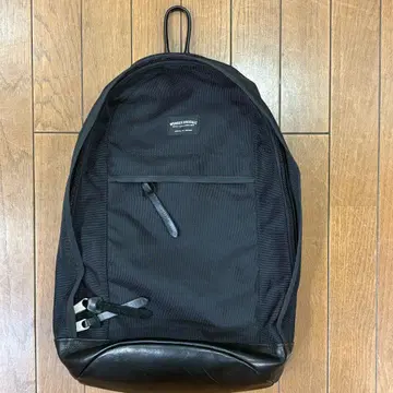 WONDER BAGGAGE 데이팩 블랙 새상품급