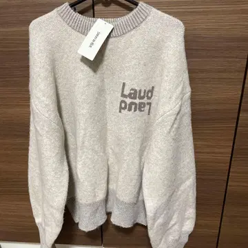 미사용 새상품 로고 스웨터 L 사이즈
