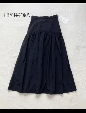 [ 새상품 ] 릴리 브라운 플레어 롱 스커트