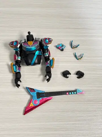 S.H.Figuarts 가면라이더 기츠 피규아트