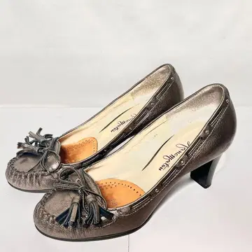 새상품급 [긴자 카네마츠] 펌프스 모카신 메탈릭 가죽 23.5cm