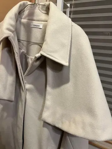 INGNI 베이지 케이프 스타일 롱 코트