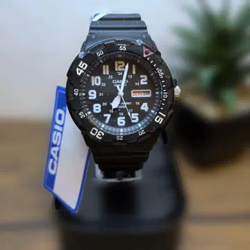컨디션 최상! [CASIO] 쿼츠 손목시계 블랙 100m 방수
