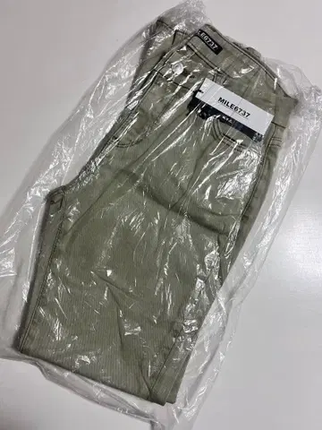 MILE6737 N.Y.C. 카키 캐주얼 팬츠 사이즈 2