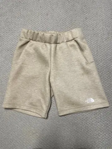 THE NORTH FACE 베이지 숏팬츠
