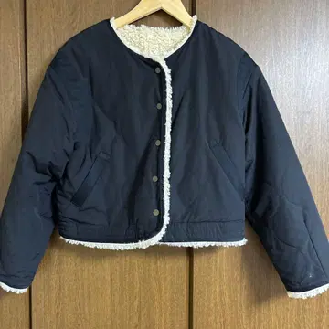 릴리 브라운 리버서블 퀼팅 자켓 블랙/아이보리