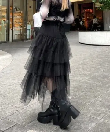 새상품급 PAGEBOY 샤샤 스커트 허리밴딩 프리 사이즈 블랙