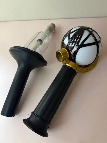 관성의 법칙 youngold 응원봉 세트