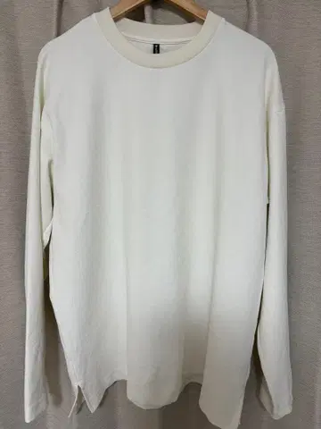 [ DESCENTE ] ALTERRAIN ] 화이트 긴팔 티셔츠