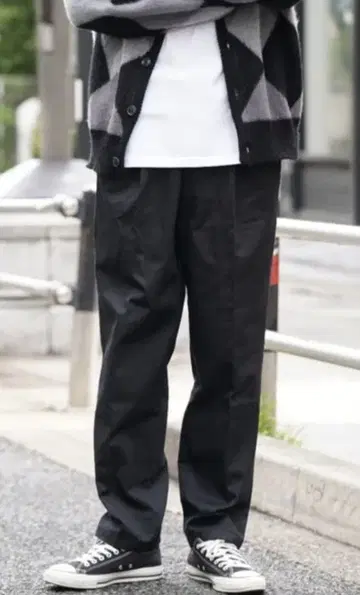 Dickies 디키즈 투 턱 와이드 테이퍼드 치노 팬츠 사이즈 28