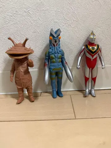 울트라맨 시리즈 괴수 피규어 3체 세트