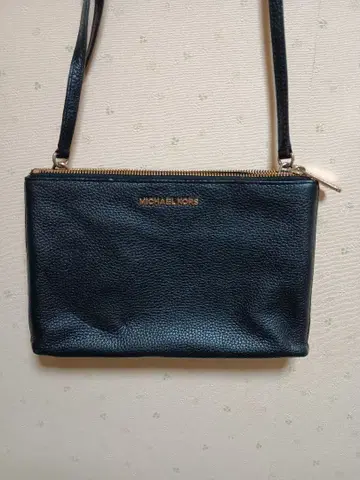 MICHAEL KORS 마이클코어스 가죽 숄더백 블랙