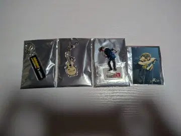 유리 아크릴 스탠드, 키링, 스티커