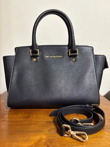 마이클코어스 숄더백