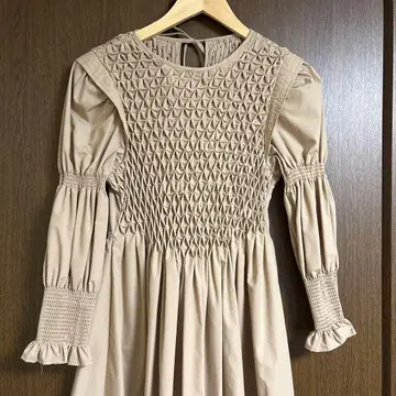 릴리 브라운 스모킹 원피스