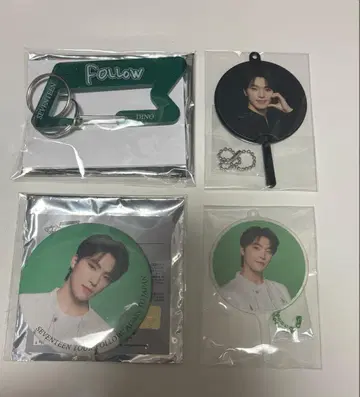 세븐틴 디노 follow again 캔뱃지 미니 피켓 카라비너