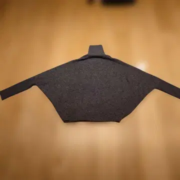 ZARA 다크 그레이 하이넥 스웨터 S 사이즈