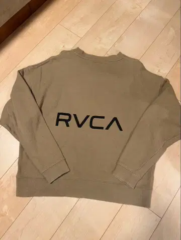 RVCA 베이지 맨투맨 XS