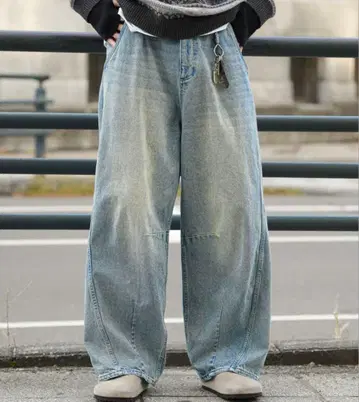 Bleme 빈티지 가공 커브 데님 팬츠