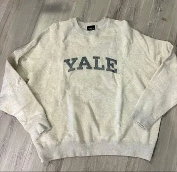 MICA&DEAL 운모 YALE 칼리지 로고 맨투맨