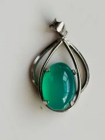 그린 오닉스 펜던트 탑